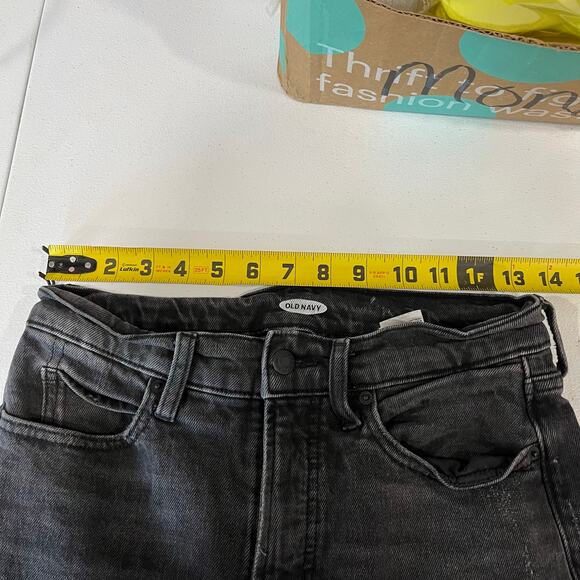 Old Navy Extra High-Waisted Sky-Hi Straight Raw-Hem Black Jeans for Women 4 - Picture 6 of 8